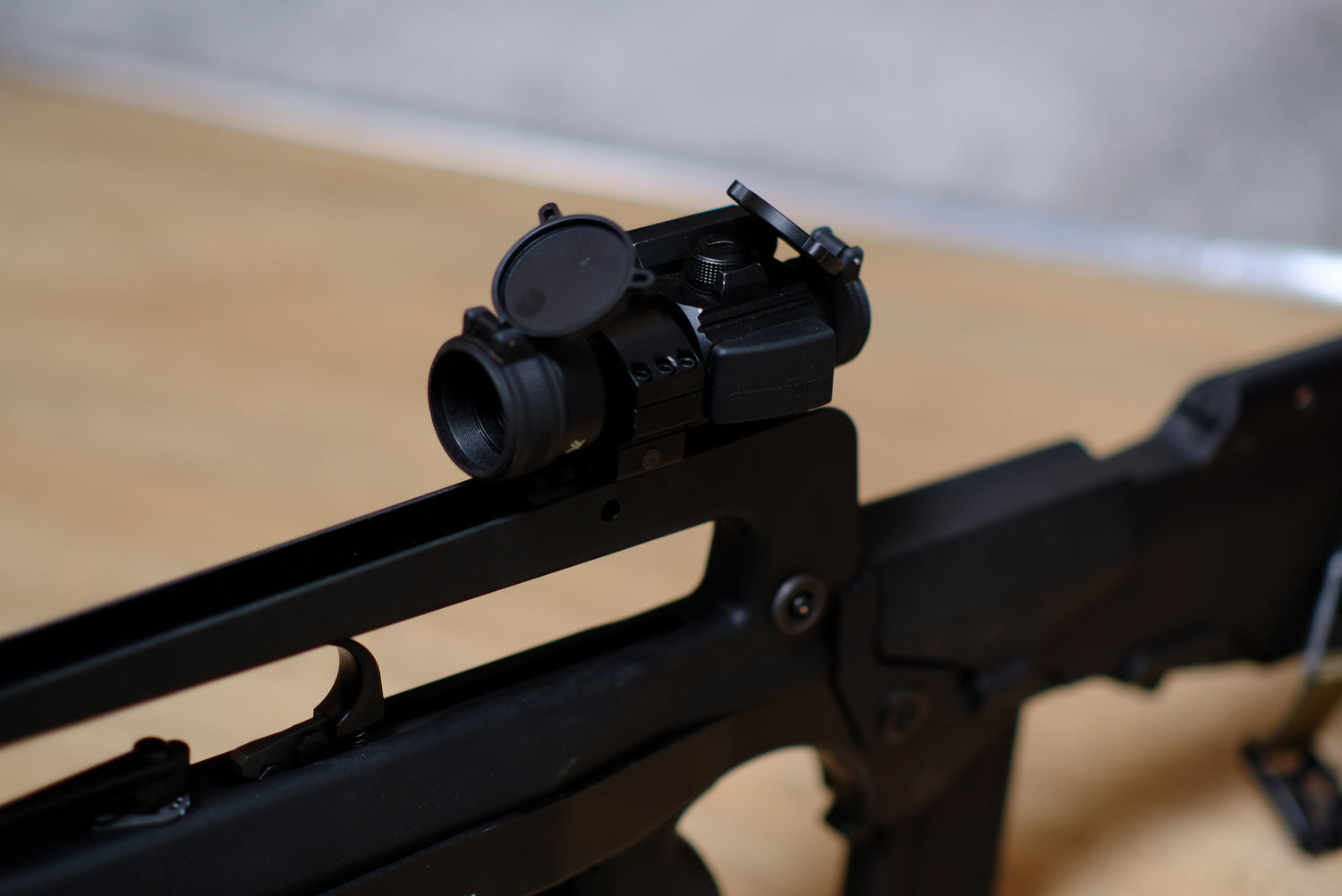 NE FAMAS